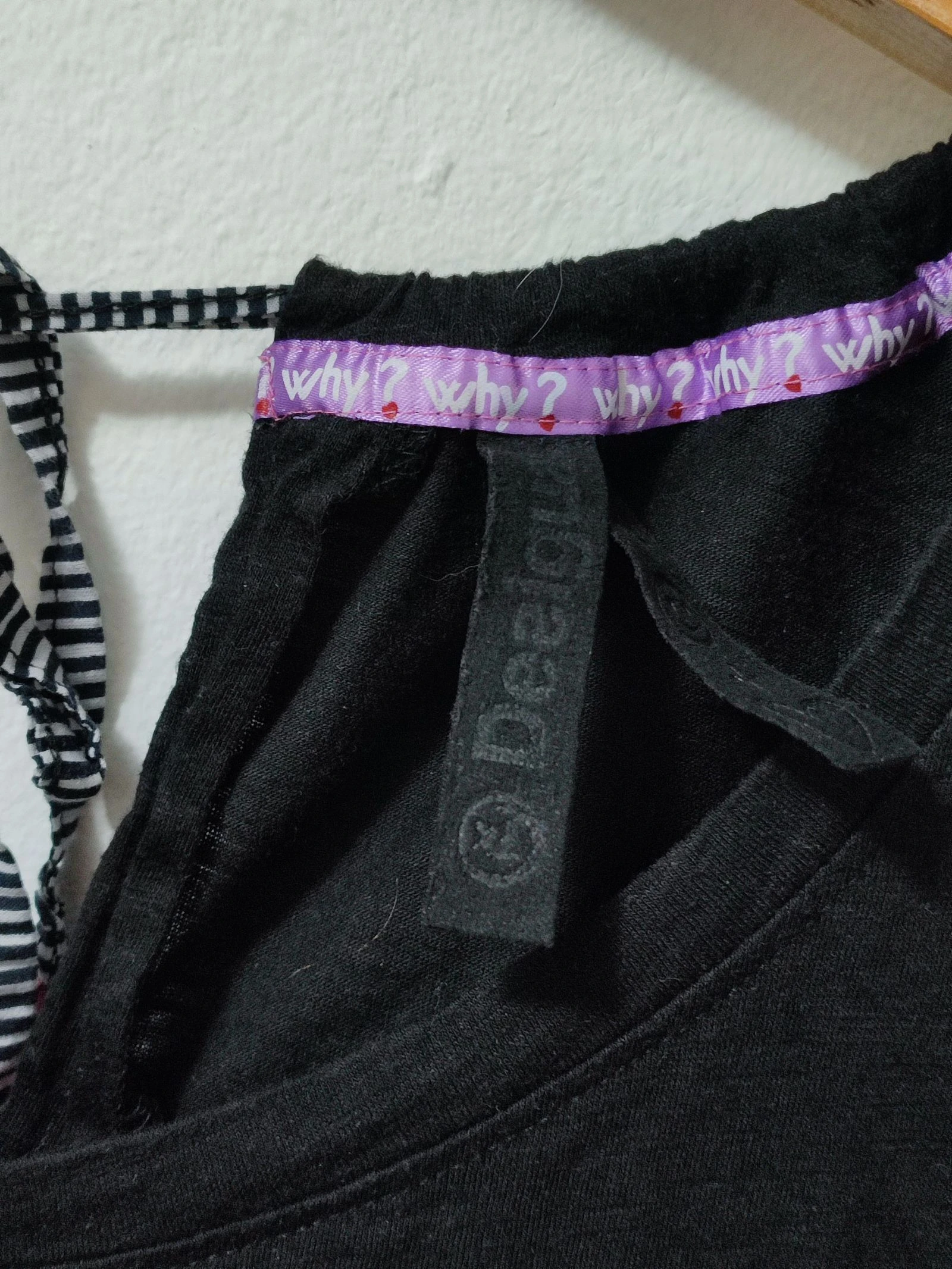 Zwart lang mouw Desigual Y2K "Why?" vintage hartjes T-shirt – photo 3